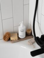 Sensitive Scalp Shampoo - Image 4