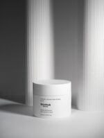 Icelandic Volcano Face & Body Scrub - Image 8
